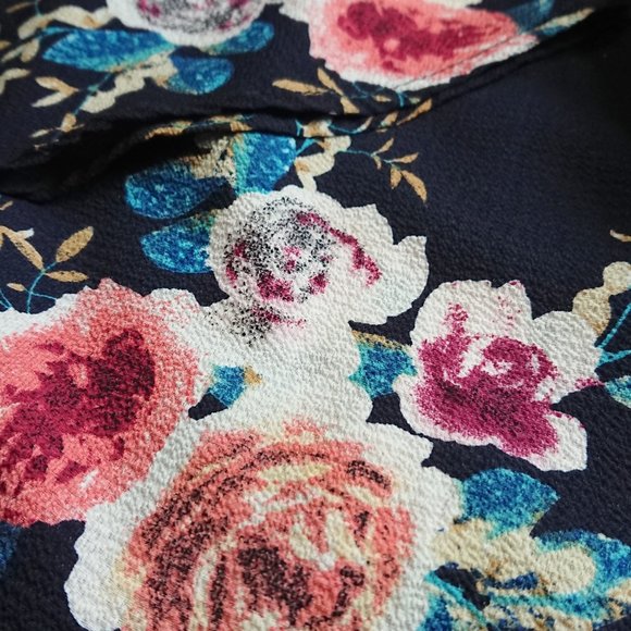 FLOWERY Bell sleeve, off the shoulder top - Picture 2 of 3